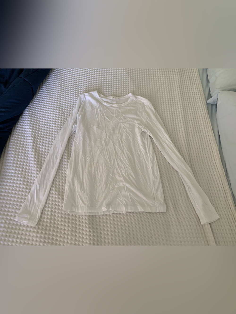 rag & bone White Long-Sleeve Crewneck Tee EUC